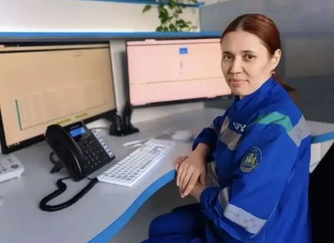 ​Диспетчер скорой помощи в Сургуте спасла мужчину по телефону