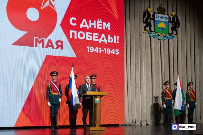 ​Губернатор Тюменской области встретился с активистами ветеранского движения накануне Дня Победы