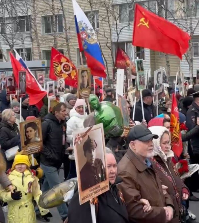 В Сургуте прошел марш патриотов и началось шествие «Бессмертного полка»