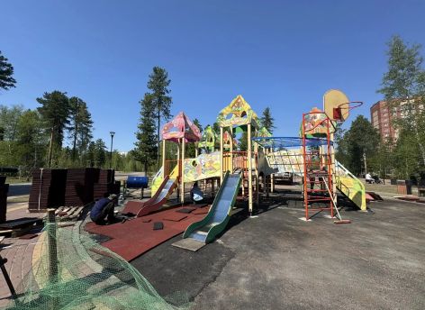 На благоустройство детских и спортивных площадок в Сургуте направили около 53 миллионов рублей