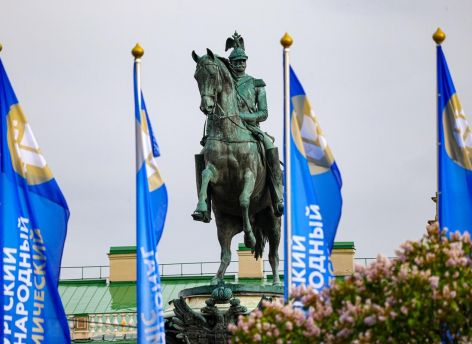 Точно не под матрасом! Банкир рассказал, где хранить миллион