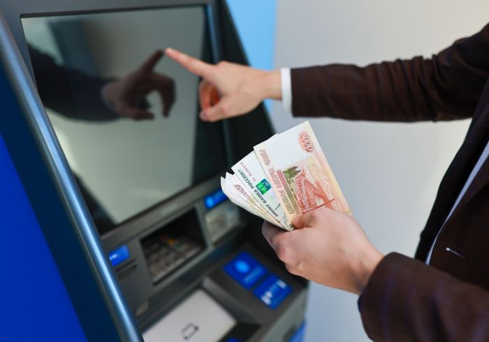 ​Югорчане теперь могут получать переводы по своему QR-коду