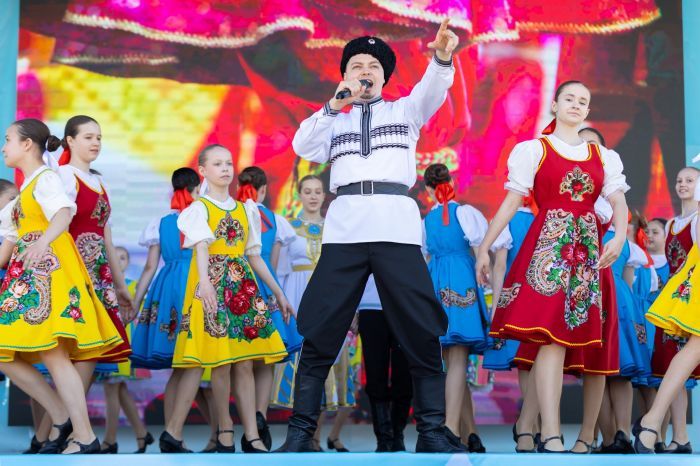 ​Сегодня в Сургуте перекроют проезд у СурГУ из-за фестиваля «Соцветие»