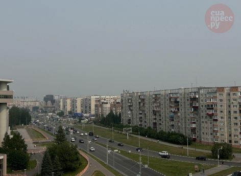 Дымка и запах гари накрыли Сургут