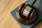 Верховный суд России разрешил конфисковывать у коррупционеров еще больше имущества и денег