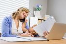 В Югре тысячи родителей продолжают получать пособие, выйдя на работу