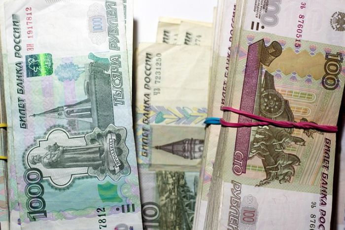 Женщина получала пособия на детей в Югре, хотя жила с ними в другом регионе. Теперь она под уголовкой