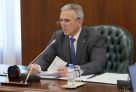 ​Губернатор поручил отремонтировать дороги в Викулово и Вагае и помочь семьям участников СВО