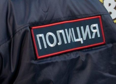 Видео с конфликтом мужчины и полицейских в Сургуте оказалось фейком