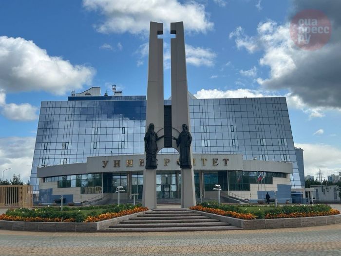​В 12 вузах России не хватило бюджетных мест для стобалльников