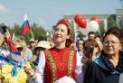 Сургутяне отметили День Государственного флага на нескольких городских площадках