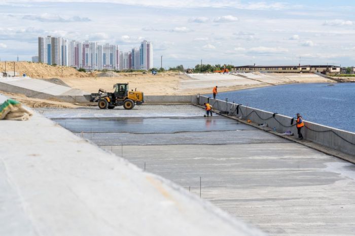 ​«Нарушения устранены»: администрация Сургута прокомментировала ситуацию с набережной Кривули
